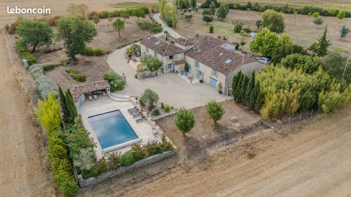 Maison 10 pièces 395 m² · à La Romieu · 395 m² · 975 000 €