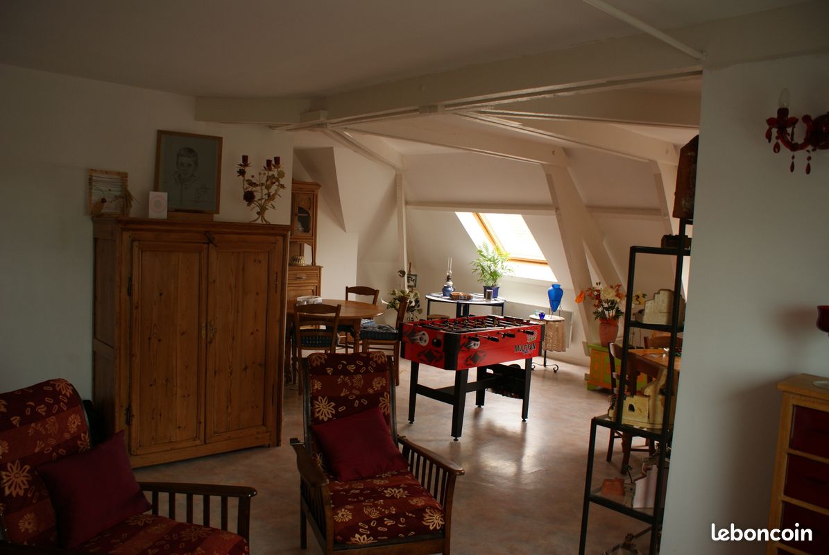 Appartement 3 pièces 98 m² · à Calais · 98 m² · 645 €