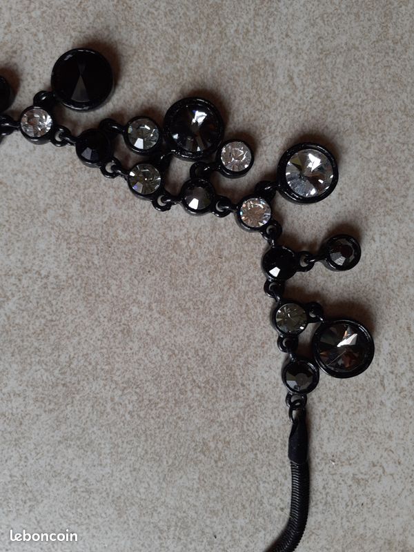 4 colliers pour femme (image 10)