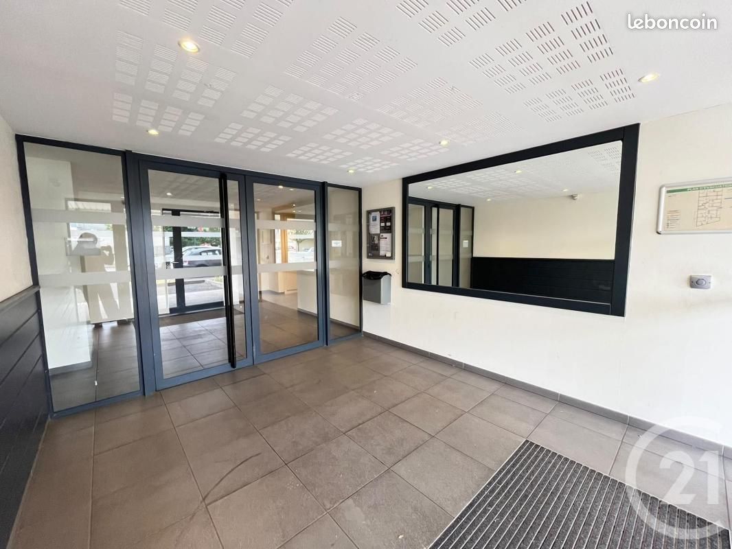 Studio 1 pièce 27 m² (image 7)