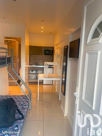 Studio 1 pièce 14 m²