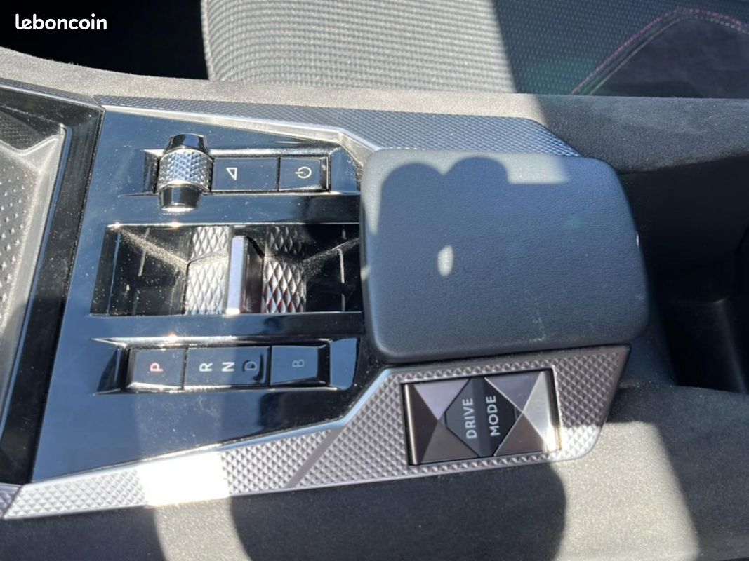DS DS 4 E-tense 225 performance line + (image 17)