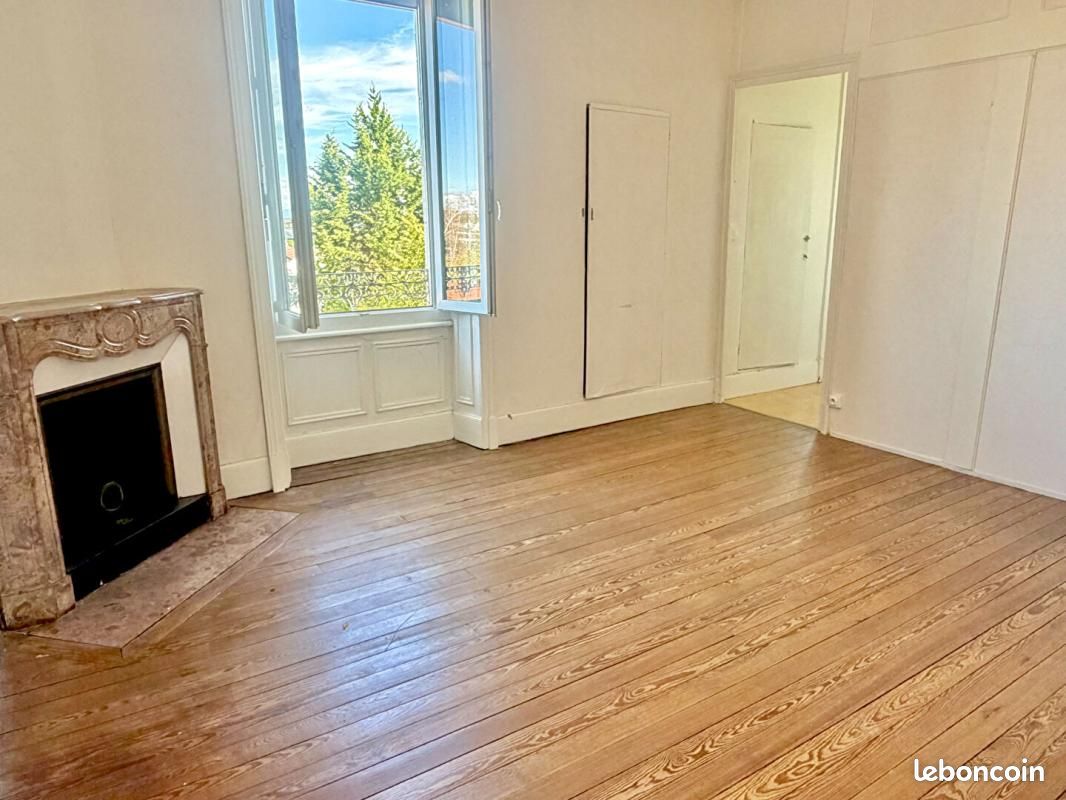 Appartement 4 pièces 95 m² · à Dole · 95 m² · 125 000 €