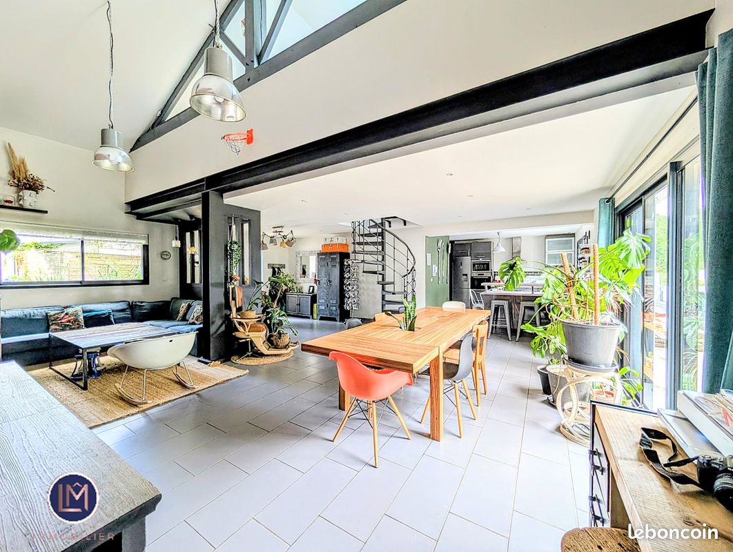 Maison 6 pièces 155 m² · à Geneston · 155 m² · 317 900 €