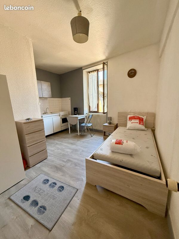 Appartement 1 pièce 15 m² · à Tournus · 15 m² · 350 €