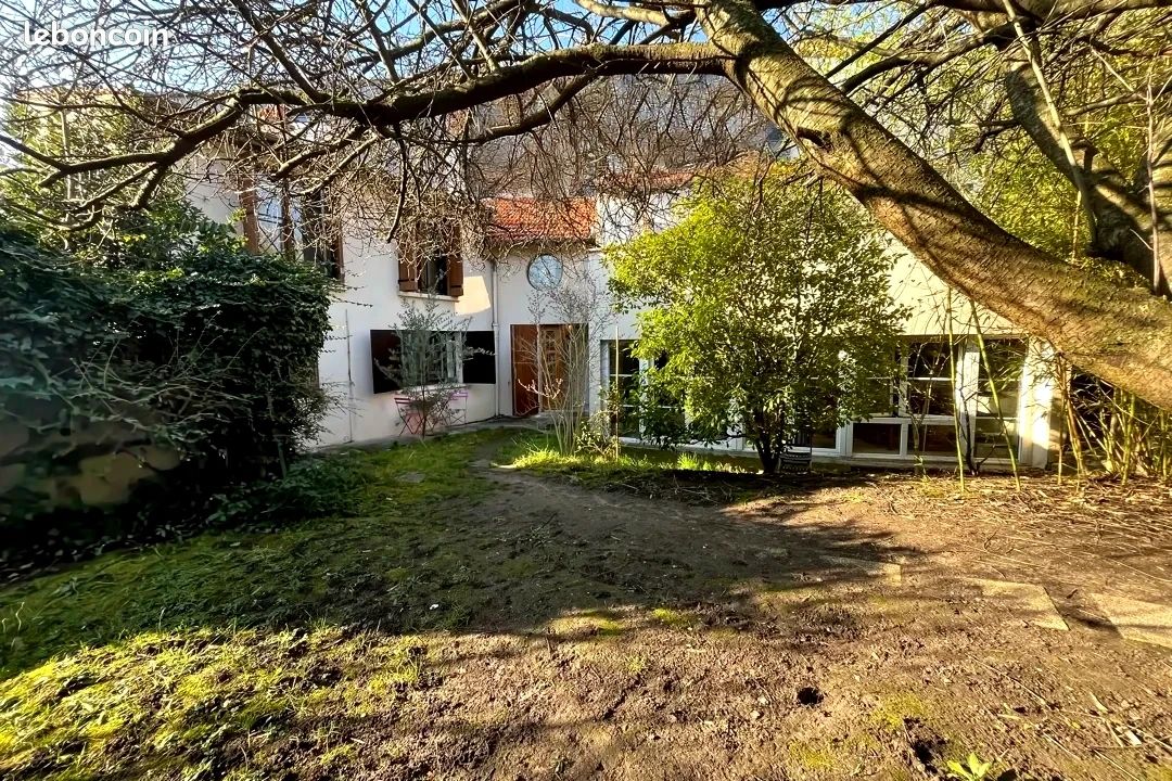 Maison 5 pièces 153 m² · à Montreuil · 153 m² · 899 000 €