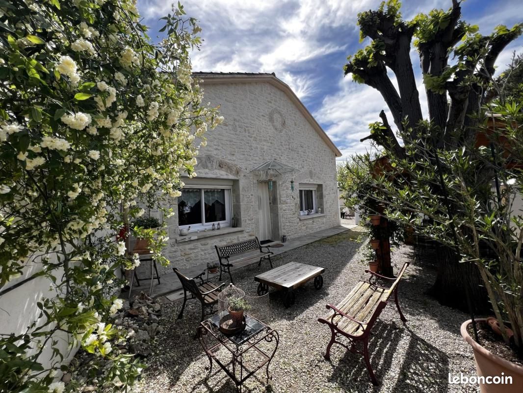 Maison 5 pièces 163 m² · à Aspiran · 163 m² · 395 000 €