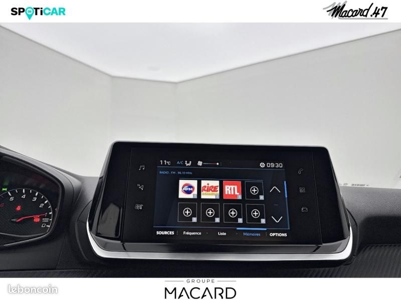 Peugeot 2008 1.2 PureTech 100ch S&S Active (image 18)