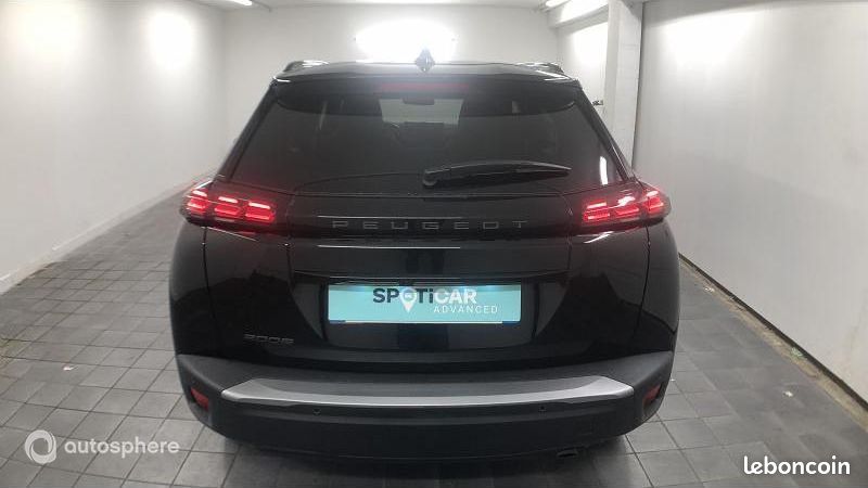 Peugeot 2008 1.2 PureTech 100ch S&S Allure (image 4)