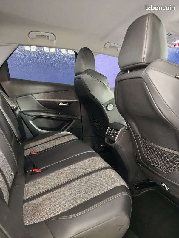 PEUGEOT 3008 1.2 PureTech 130ch Allure EAT6 - 2017 - Suivi complet Peugeot - Climatisation - i-Cockpit - Carplay (image 32)