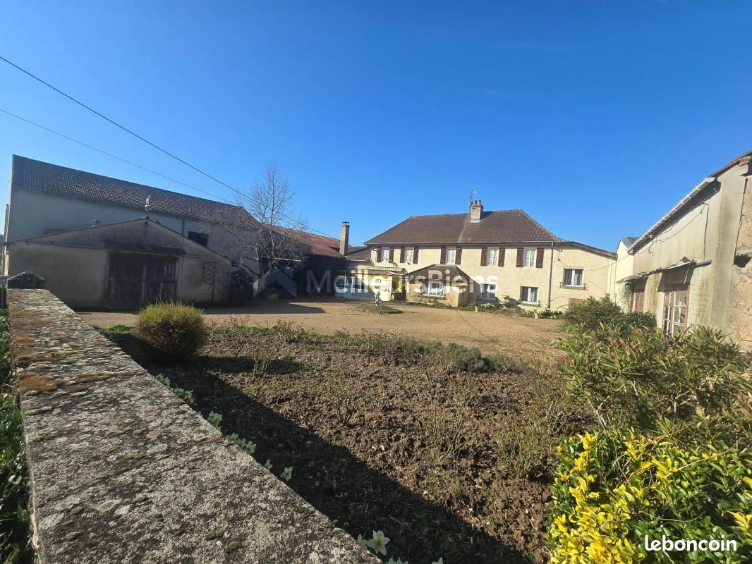 Maison 5 pièces 103 m² · à Auxonne · 103 m² · 220 000 €
