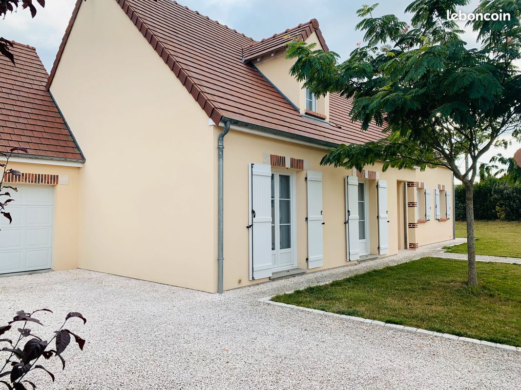 Maison 6 pièces 168 m² · à Saint-Lyé-la-Forêt · 168 m² · 390 000 €