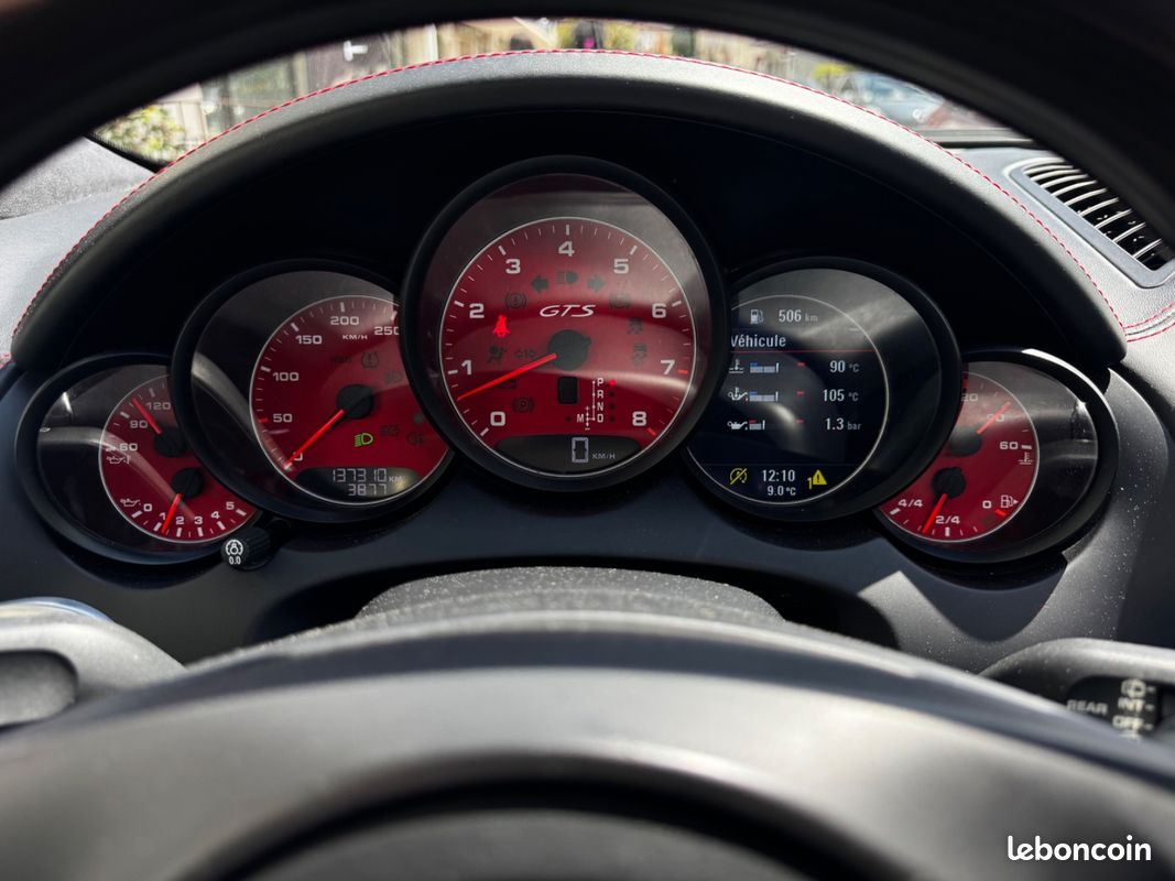 PORSCHE CAYENNE 4.8 V8 GTS Tiptronic S (image 24)
