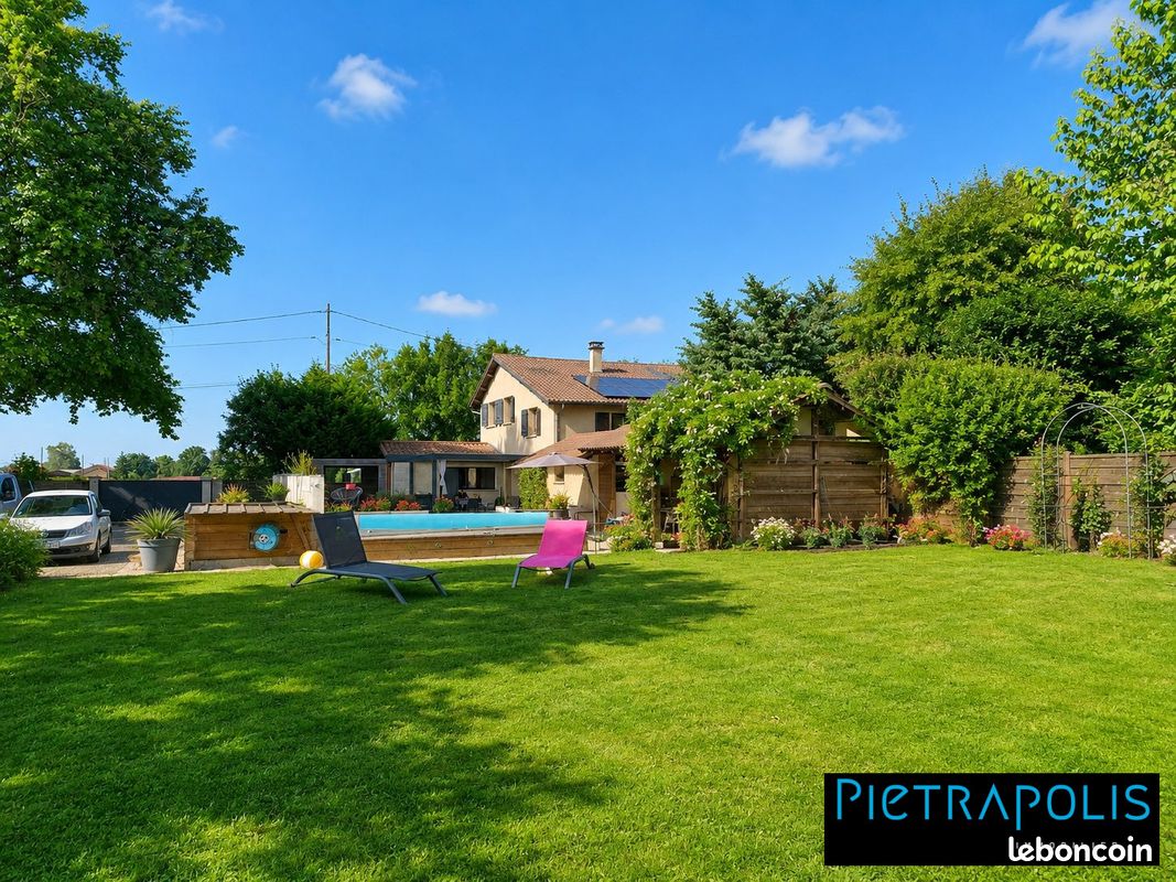 Maison 6 pièces 162 m² · à Villeneuve · 162 m² · 499 000 €