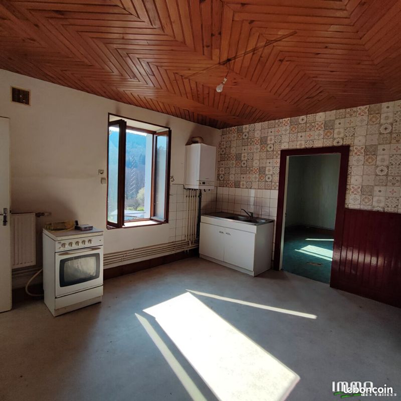 Appartement 7 pièces 94 m² · à Saint-Nabord · 94 m² · 66 000 €