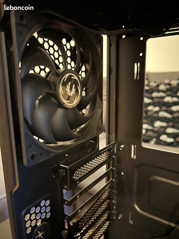 Boitier PC / 5 ventilateurs & watercooling (image 5)