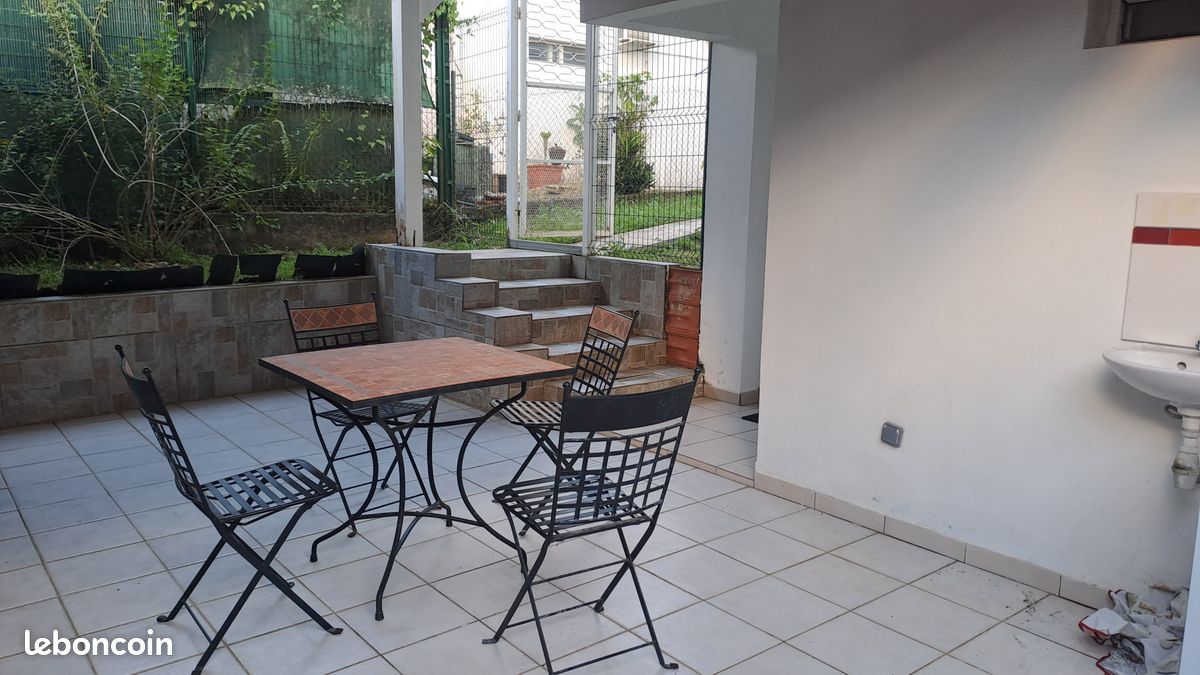 Appartement 2 pièces 30 m² · à Fort-de-France · 30 m² · 680 €/mois