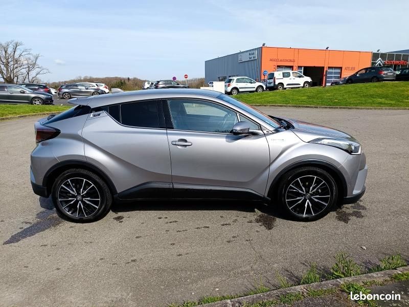 Toyota C-HR 122h Distinctive 2WD E-CVT (image 4)
