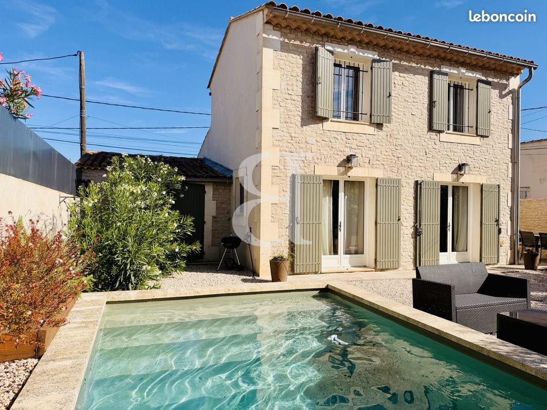 Maison 4 pièces 111 m² · à Saint-Rémy-de-Provence · 111 m² · 845 000 €