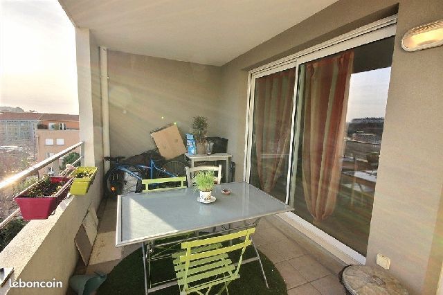 Appartement 3 pièces 68 m² · à Marseille · 68 m² · 923 €