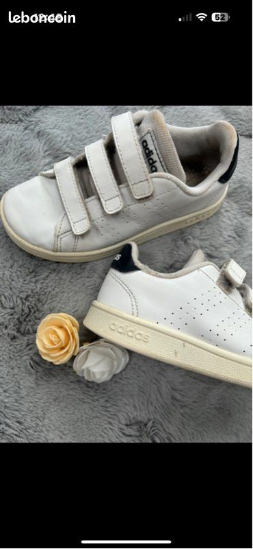 Adidas Baskets Blanches A Scratch Baskets Stan Smith Ã Scratch