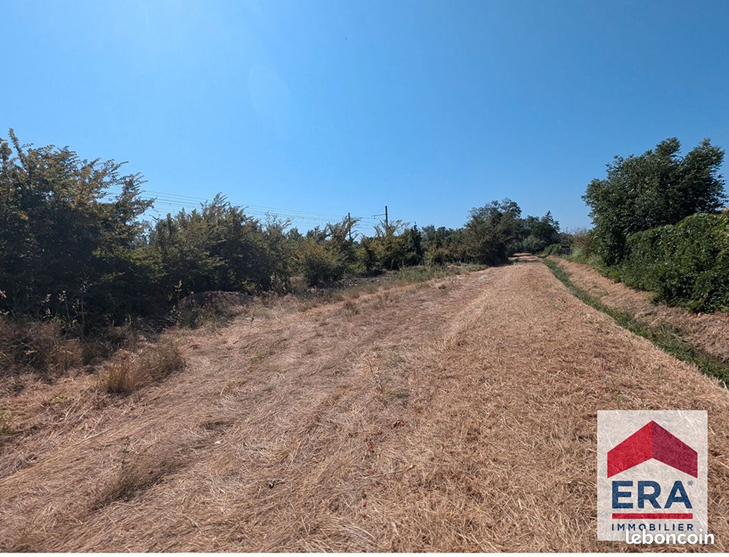 Terrain 950 m² · à Pierrelatte · 950 m² · 73 000 €