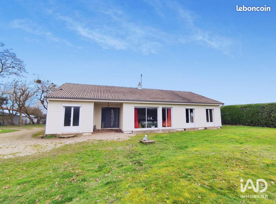 Maison 6 pièces 144 m² · à Civaux · 144 m² · 189 000 €