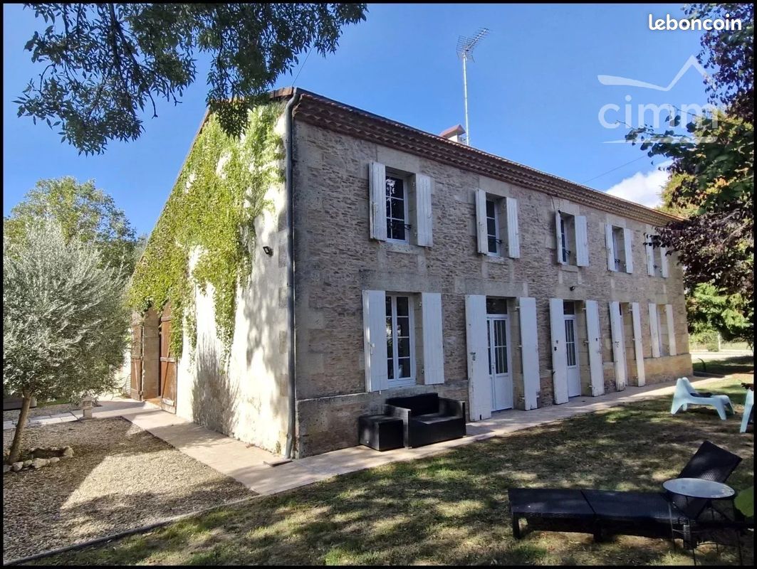 Maison 7 pièces 230 m² · à Cartelègue · 230 m² · 515 000 €