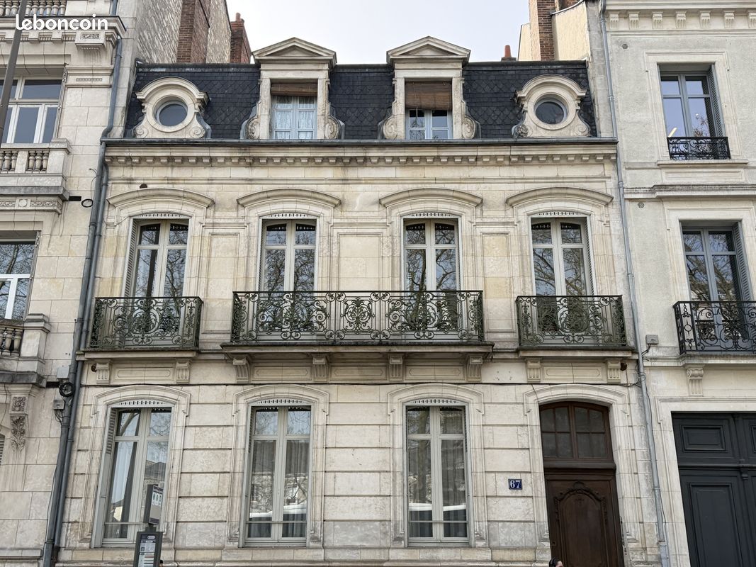 Maison 11 pièces 420 m² · à Orléans · 420 m² · 875 000 €