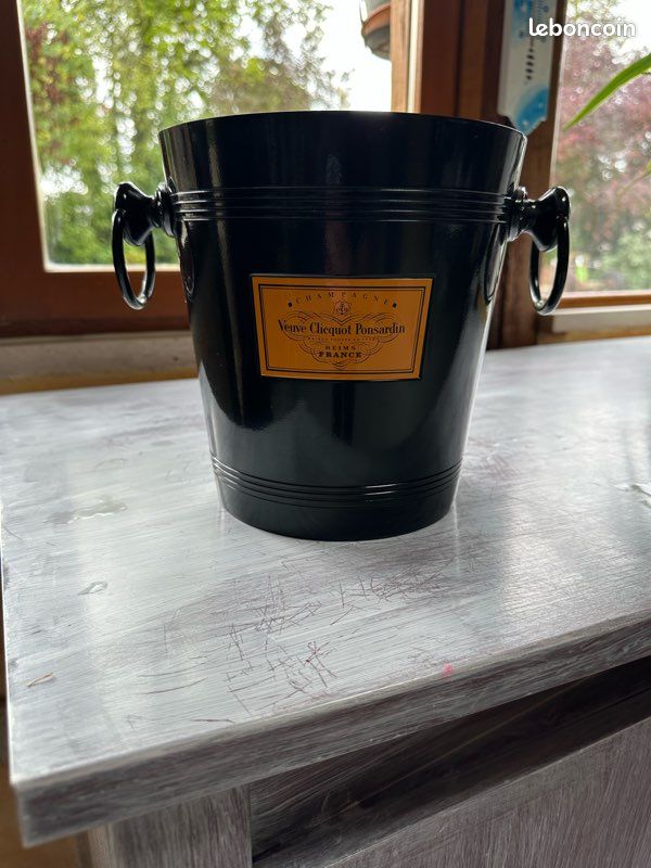 Seau à champagne Veuve Clicquot vintage, seau à champagne