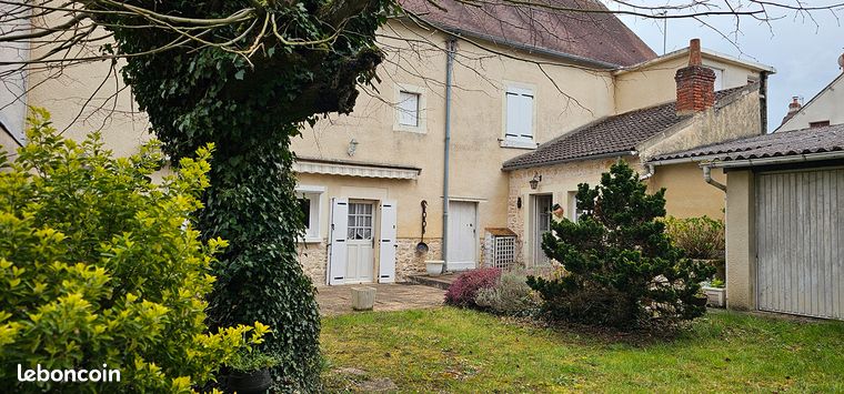 Maison de bourg proche de d'Argenton-sur-Creuse DF-553-A