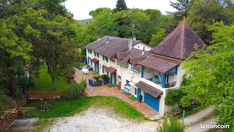 Propriété 15 pièces 323 m²