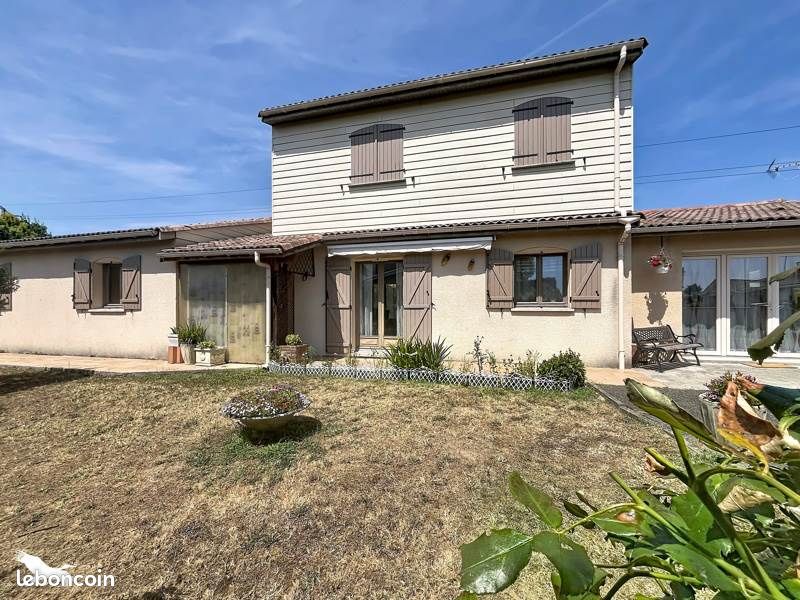 Maison 8 pièces 190 m² · à Carbon-Blanc · 190 m² · 431 730 €