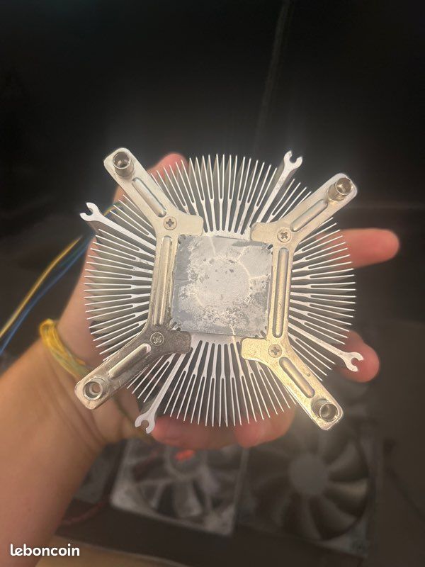 Je vends six ventilateurs de PC (image 2)