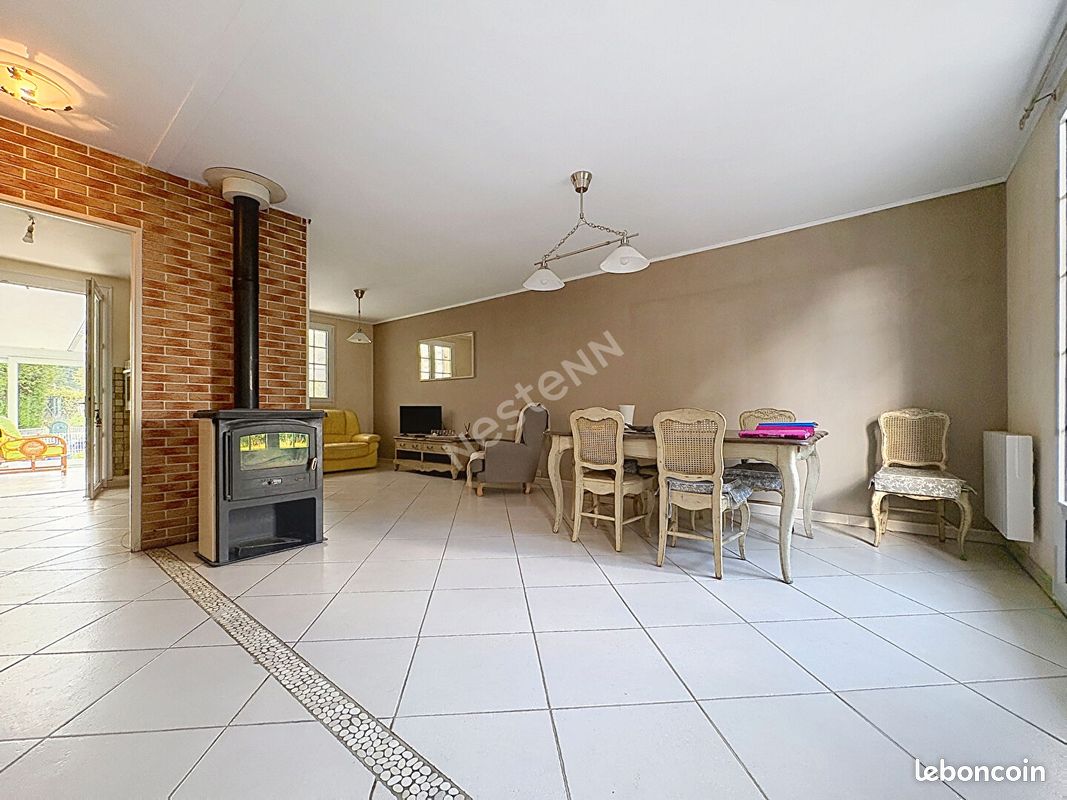 Maison 4 pièces 78 m² · à Soulaire-et-Bourg · 78 m² · 233 300 €