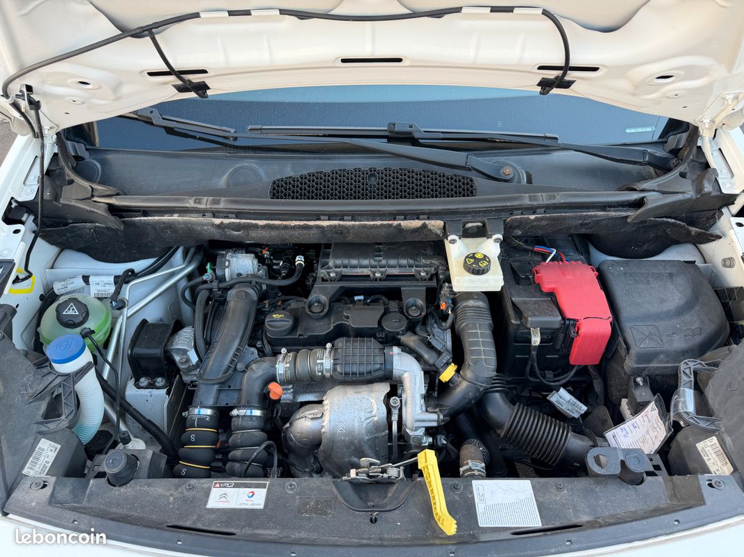 Citroën Berlingo Van 650kg BlueHDI 75 (image 10)