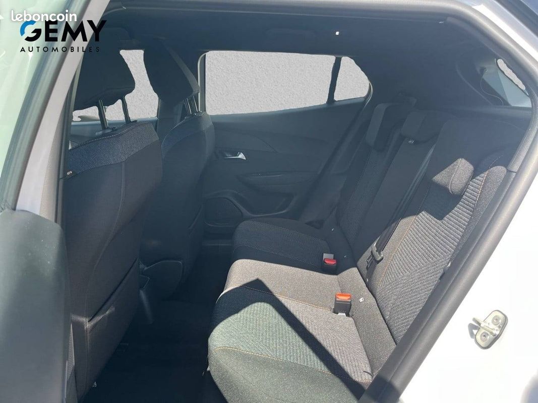 PEUGEOT 2008 100 S&S BVM6 Style (image 10)
