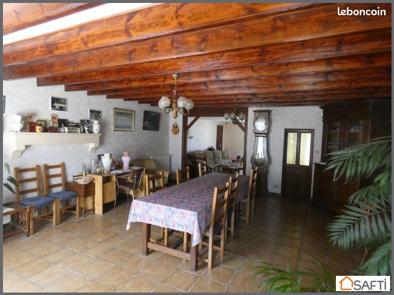 Maison 4 pièces 150 m² - Saint-Georges-de-Noisné 79400 (image principale 4)