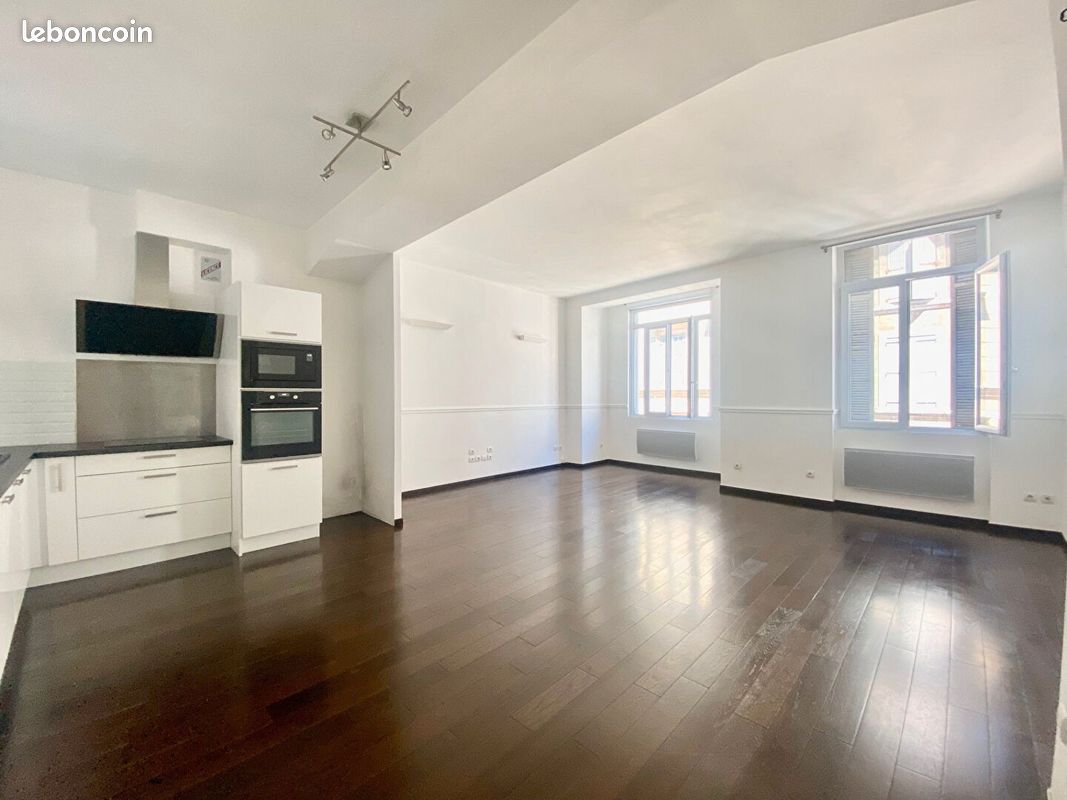 Appartement 3 pièces 74 m² · à Marseille · 74 m² · 1 241 €/mois
