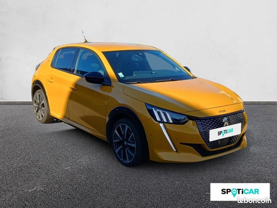 Peugeot 208 PureTech 100 S&S BVM6 GT (image 3)