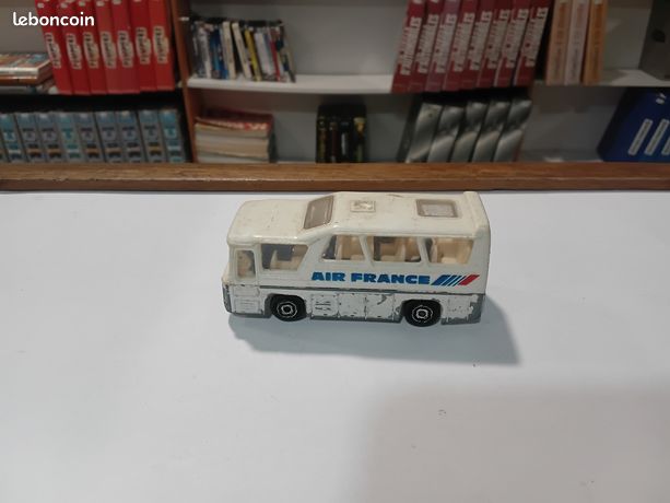 Minibus Air France Majorette – Série 200 – Réf 262 – Échelle 1/51 – Boîte Abîmée, Modèle Neuf