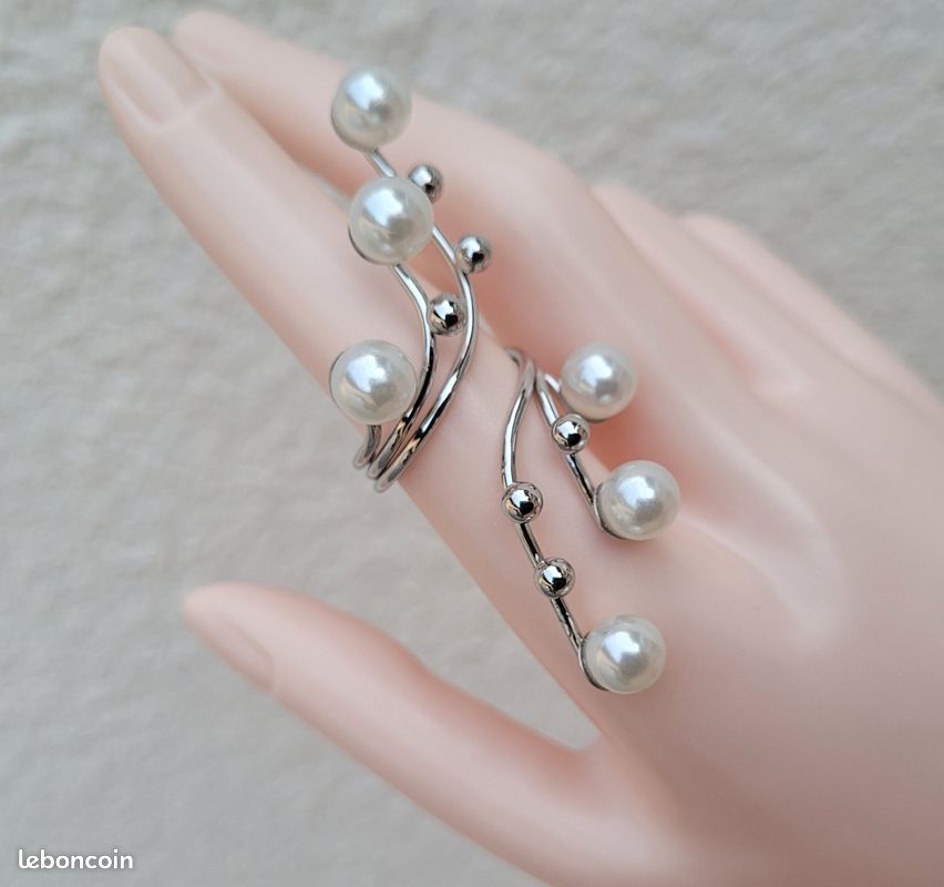 belle bague argent massif anneaux perlés sertie