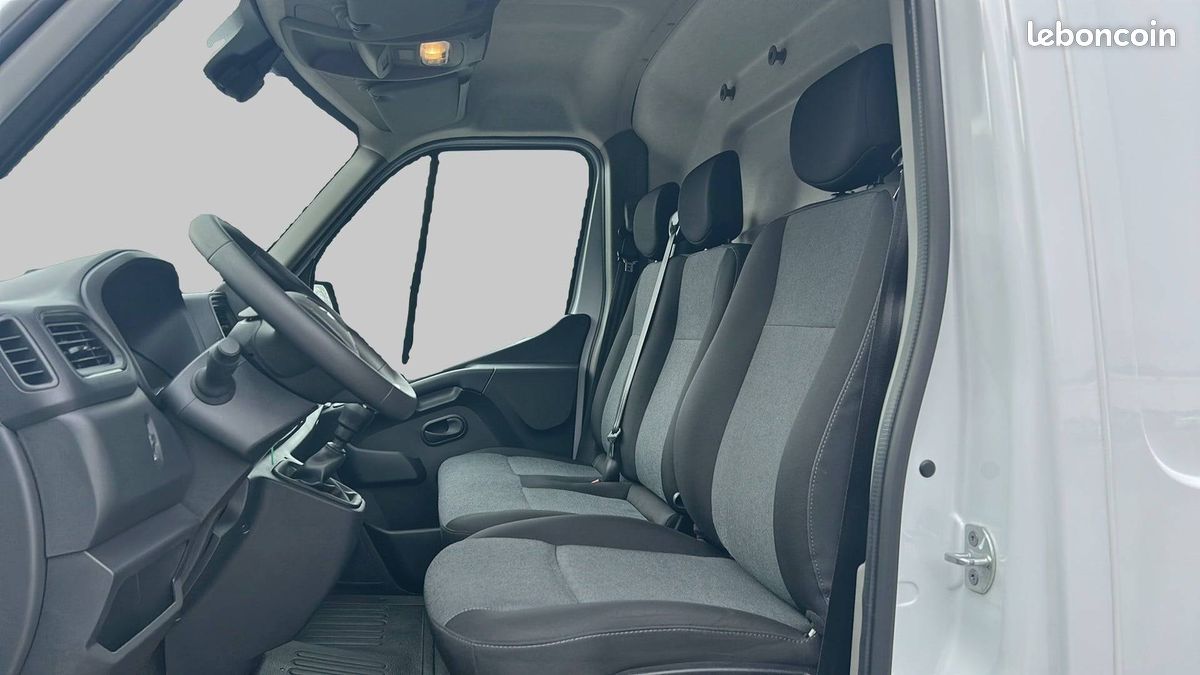 Renault master fgn trac f3500 l3h3 blue dci 135 (image 8)