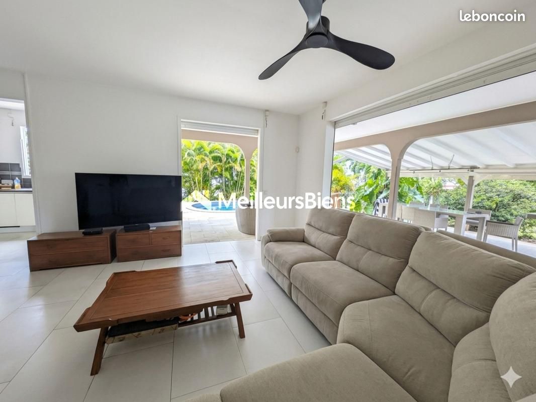 Maison 5 pièces 172 m² · à Petit-Bourg · 172 m² · 556 500 €