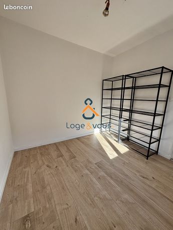 https://img.leboncoin.fr/api/v1/lbcpb1/images/41/a2/85/41a285362621a6916264f3007e10b703cdc0f142.jpg?rule=ad-image