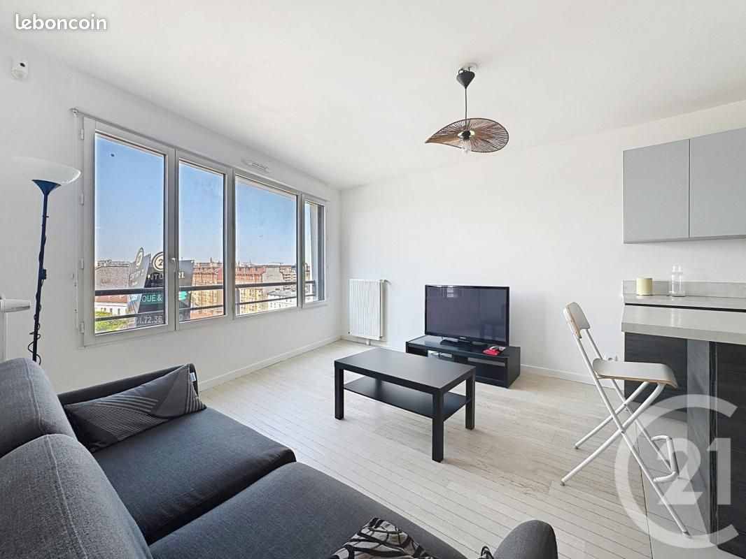 Appartement 4 pièces 73 m² · à Ivry-sur-Seine · 73 m² · 2 000 €