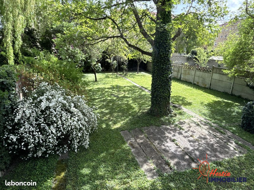 Maison 8 pièces 175 m² · à Châlons-en-Champagne · 175 m² · 259 500 €