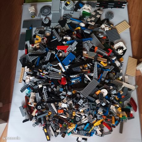 Gros lot de Lego star Wars pour pièces sans minifigs plusieurs