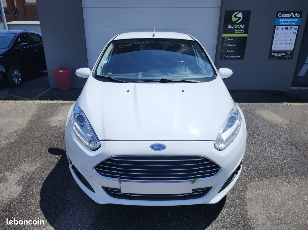 FORD Fiesta 1.5 TDCI 95ch - Titanium (image 2)