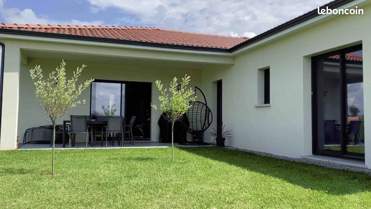 Maison 4 pièces 110 m² · à Lanobre · 110 m² · 360 000 €